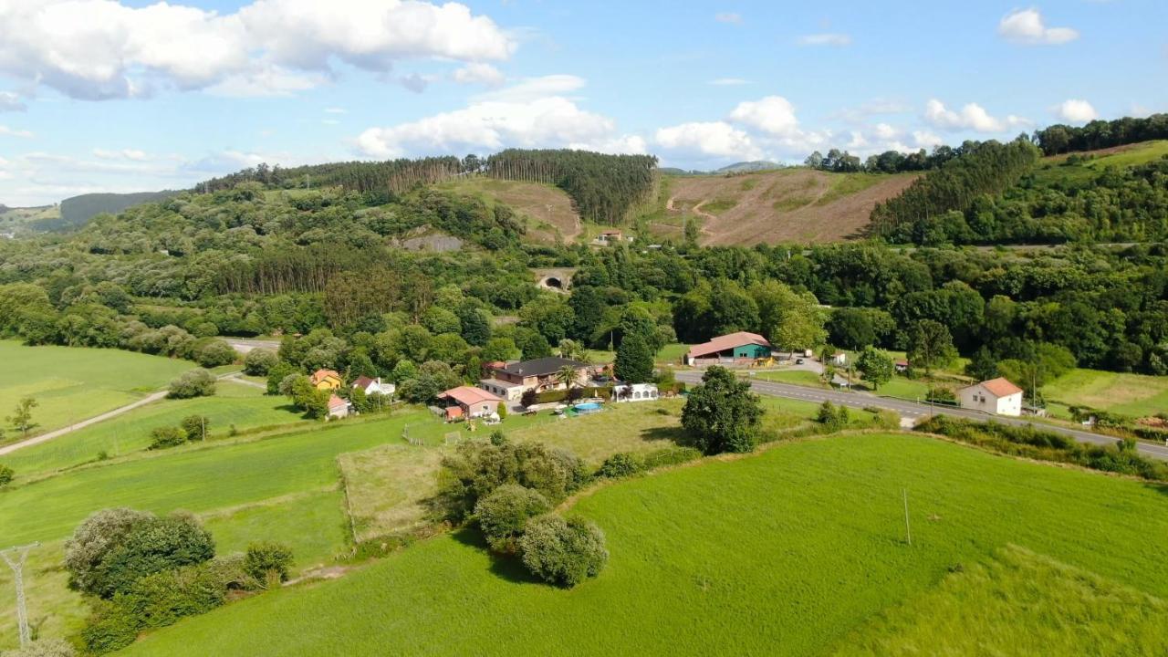 Casa Madrazo Con Piscina Y Parrillas Praves Екстериор снимка