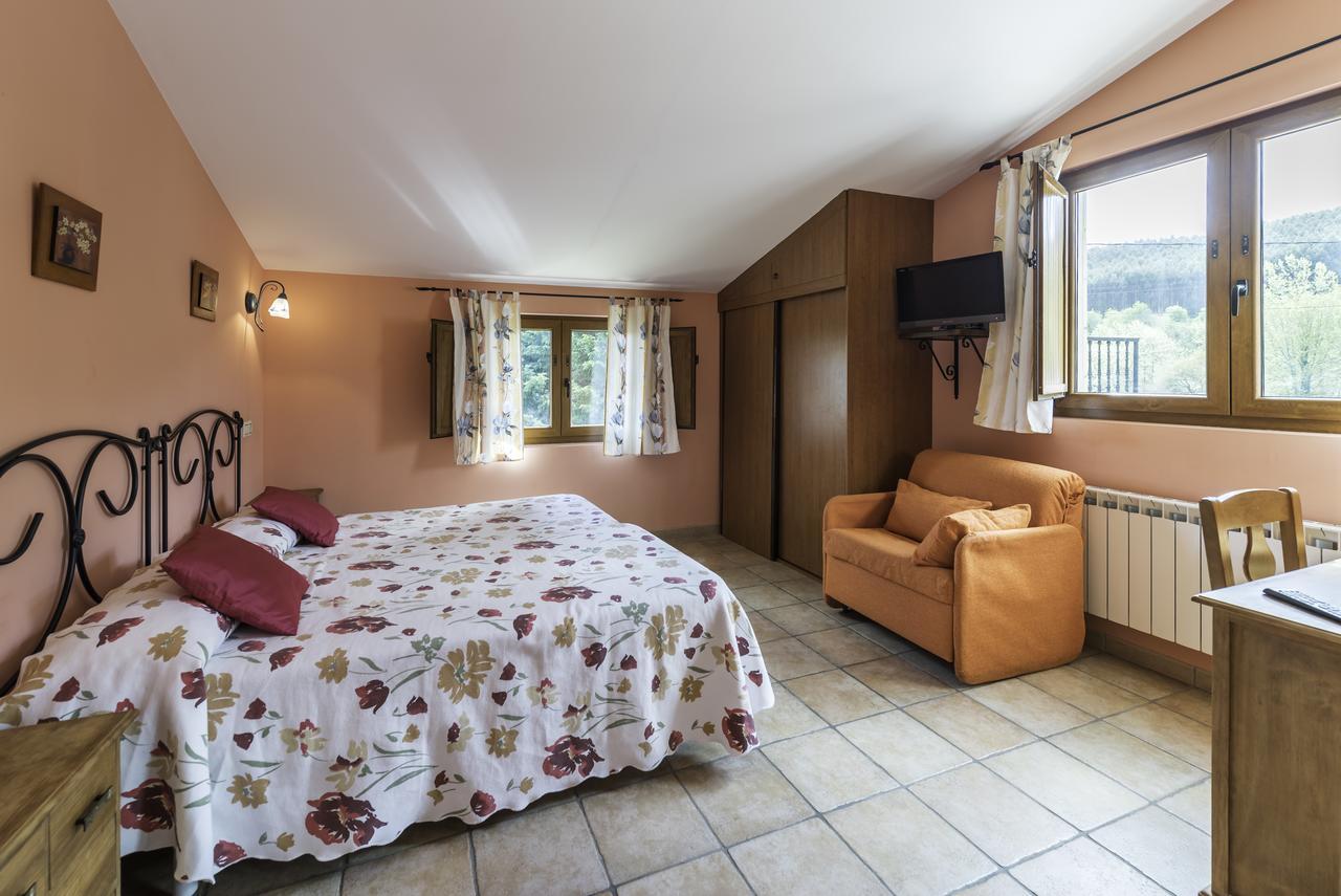 Casa Madrazo Con Piscina Y Parrillas Praves Екстериор снимка